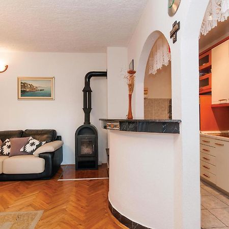 Lovely Apartment In Rovanjska With House Sea View Eksteriør billede