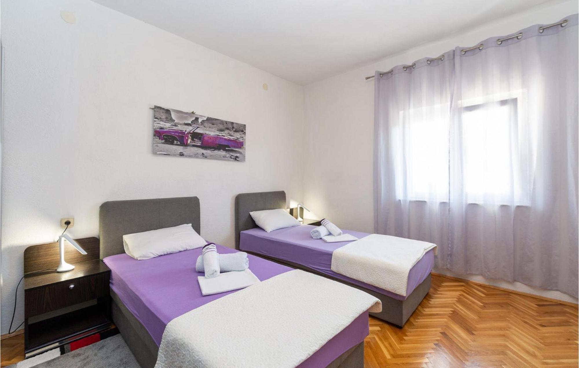 Lovely Apartment In Rovanjska With House Sea View Eksteriør billede