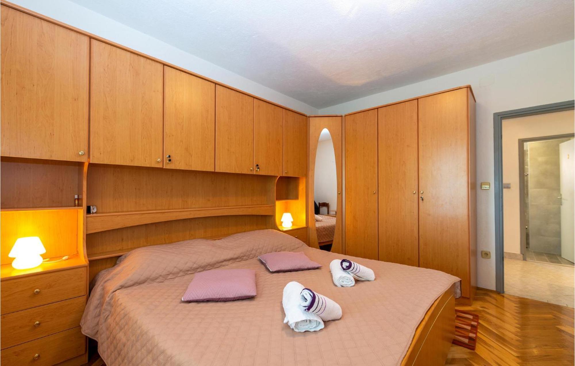 Lovely Apartment In Rovanjska With House Sea View Eksteriør billede