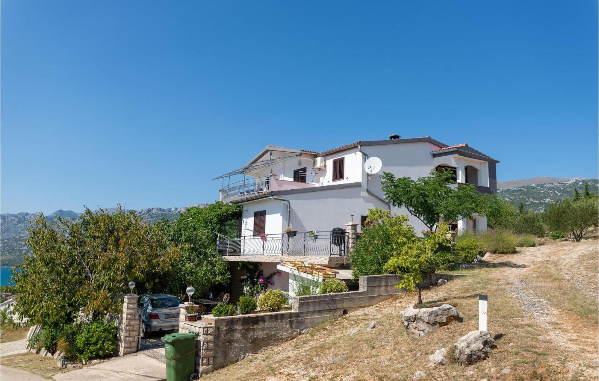 Lovely Apartment In Rovanjska With House Sea View Eksteriør billede